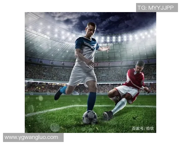 足球明星的魅力与技巧展现帅气过人风采的精彩瞬间