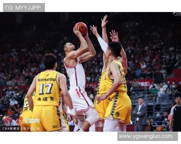 广州篮球队的比赛节奏分析与战术调整对球队表现的影响探讨